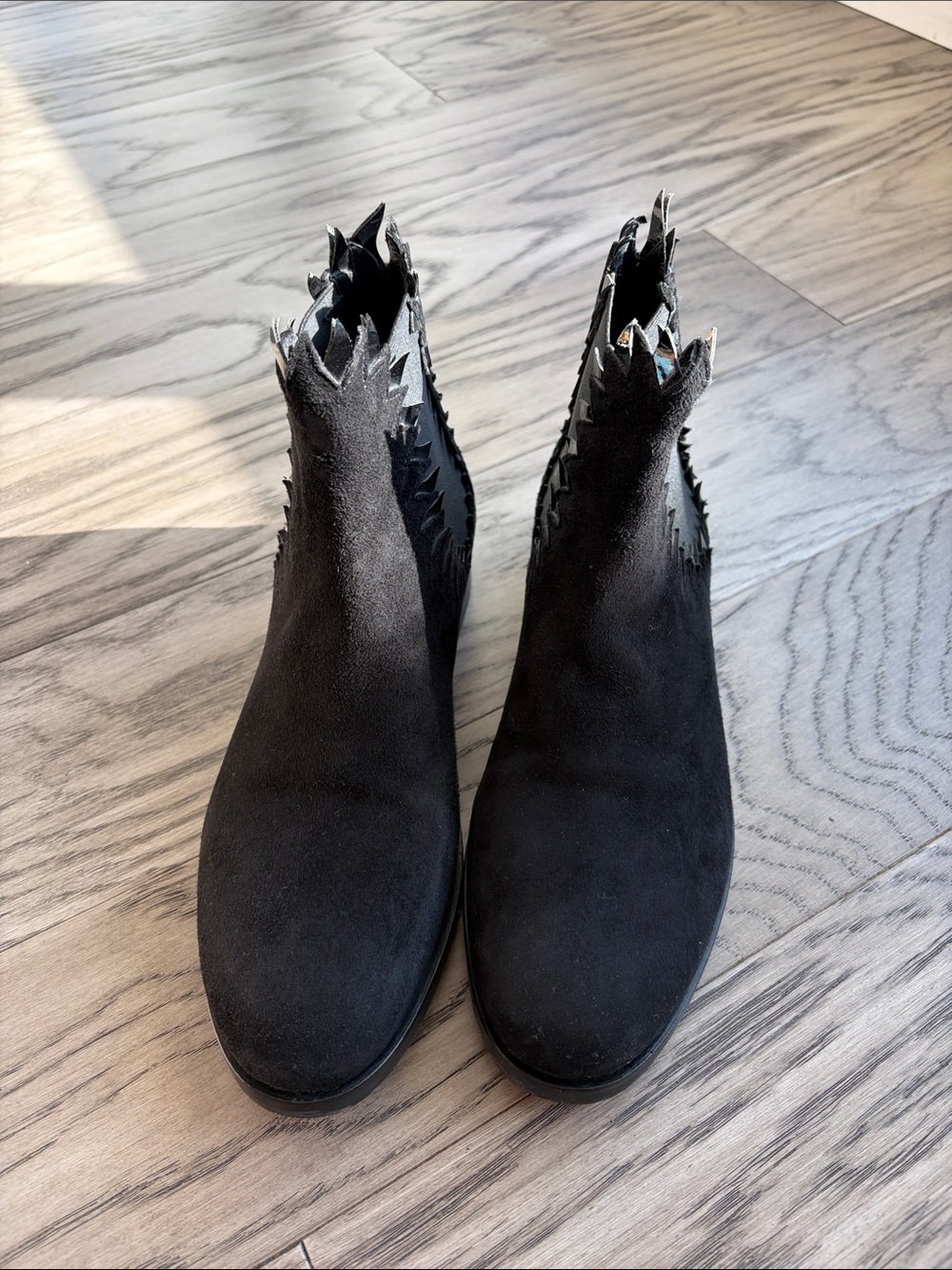 ALAIA Paris Black Women's Suede Ankle Boots with Scalloped Edge
